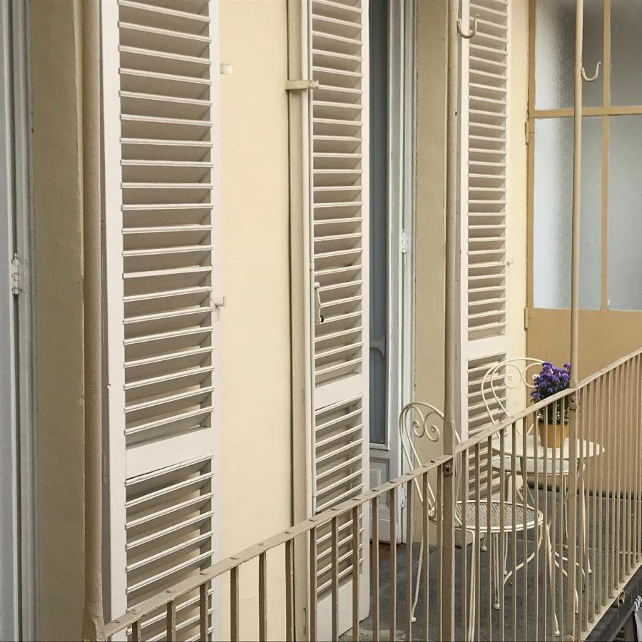 A Due Passi Dal Duomo Hotel Biella Bagian luar foto